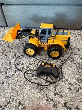 New Bright Yellow Remote Control Front Loader Toy Truck -Construction Vehicle